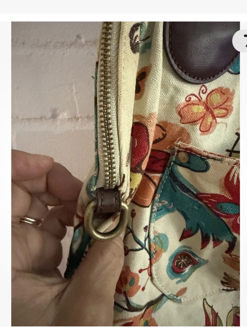 Lucky Brand Cream Canvas Floral Shoulder Bag with Brown Trim - Picture 7 of 8